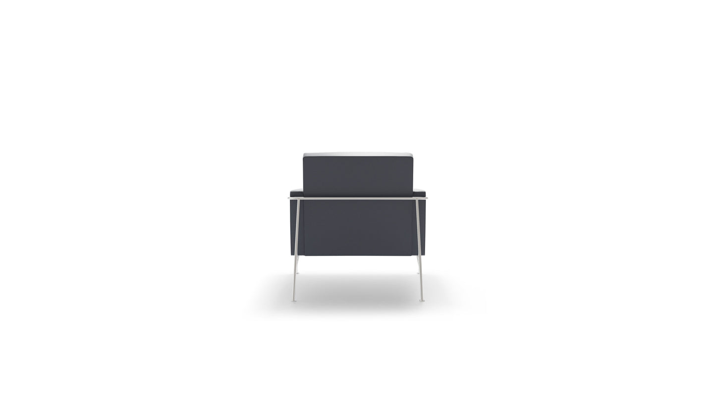 Arne Jacobsen Series 3300 Lounge Chair Fritz Hansen Style 3301 in Canada and the USA - Back