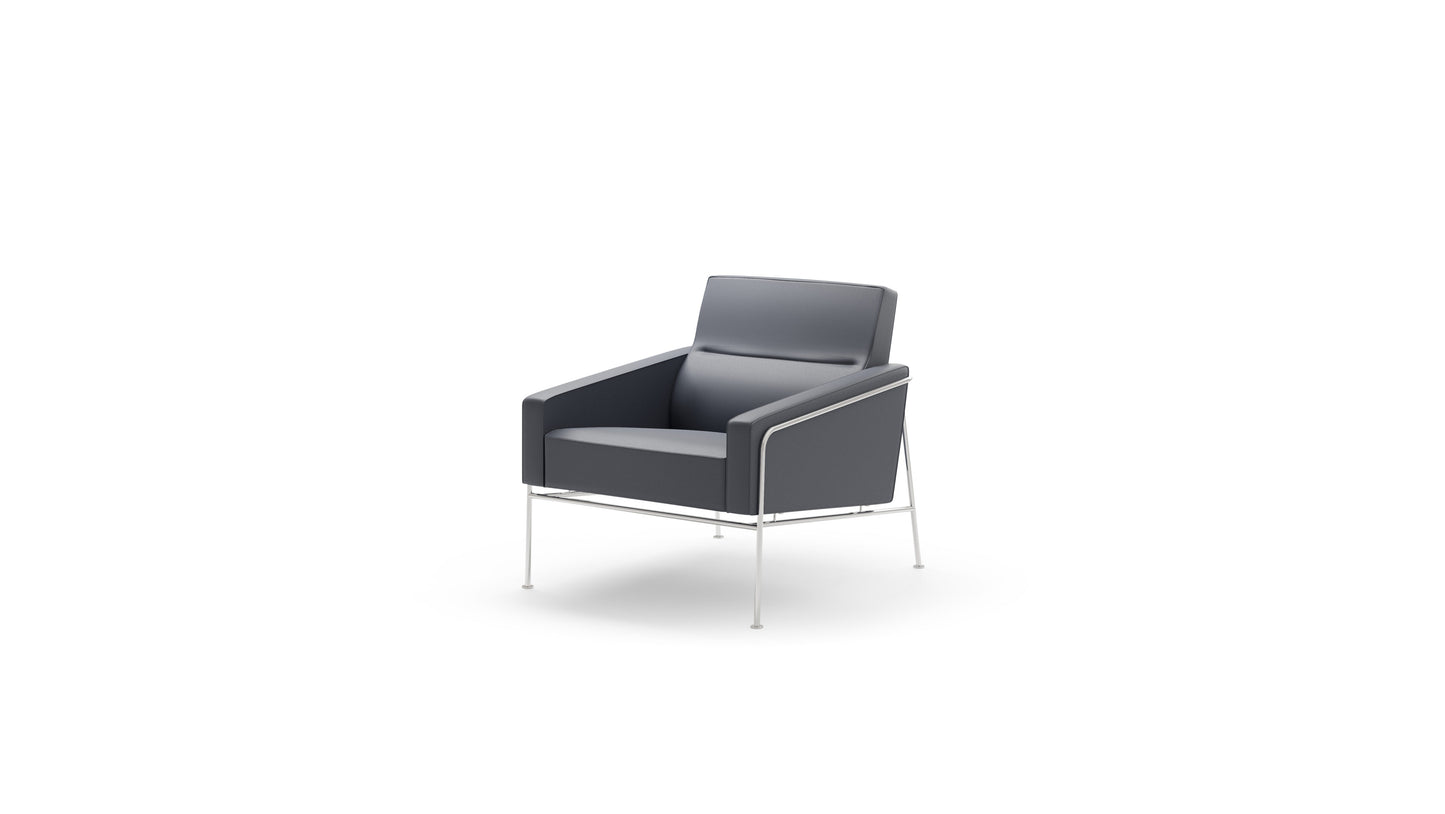 Arne Jacobsen Series 3300 Lounge Chair Fritz Hansen Style 3301 in Canada and the USA - Front Angle 2
