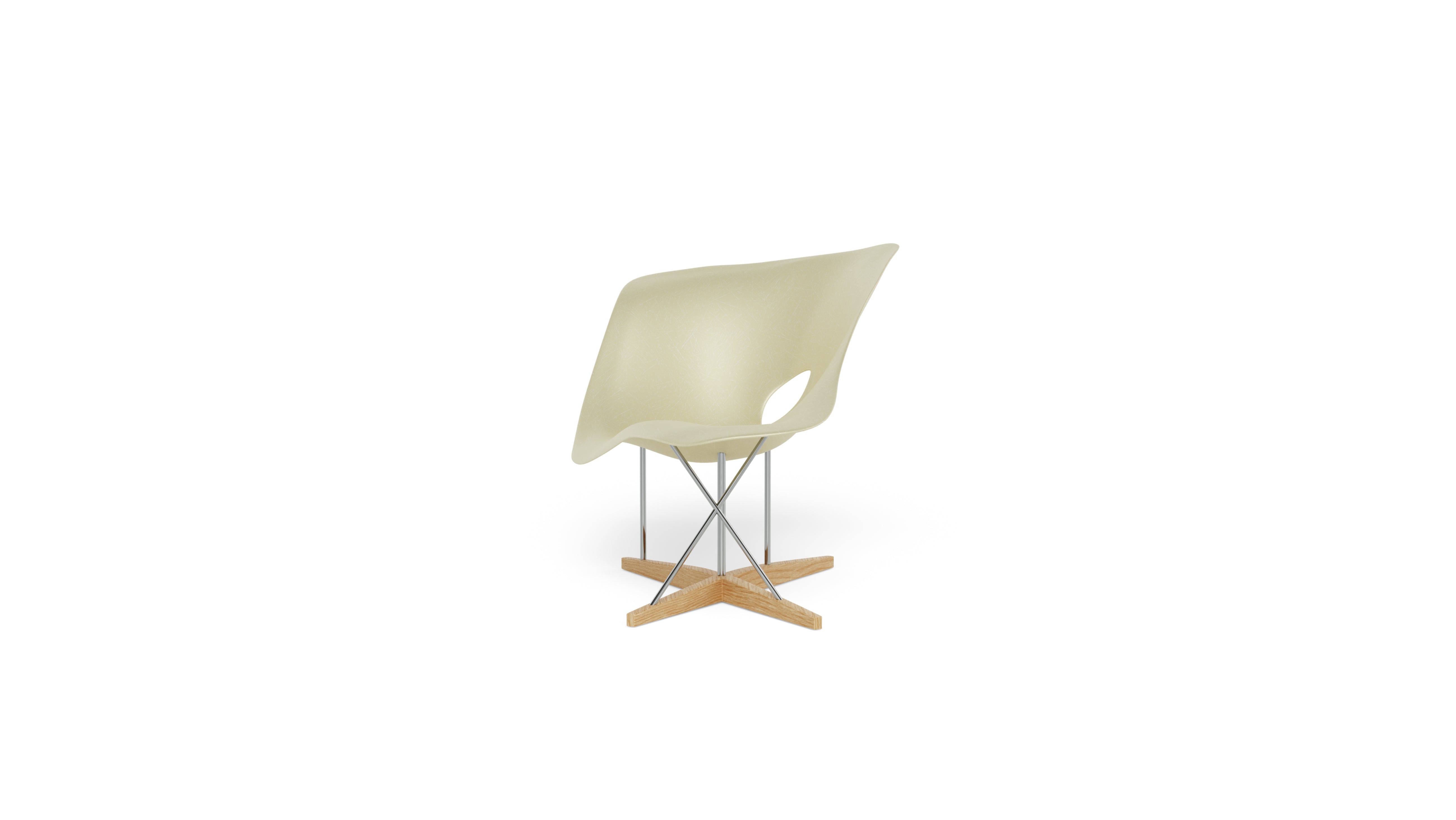 Eames La Chaise in Canada and the USA - Side