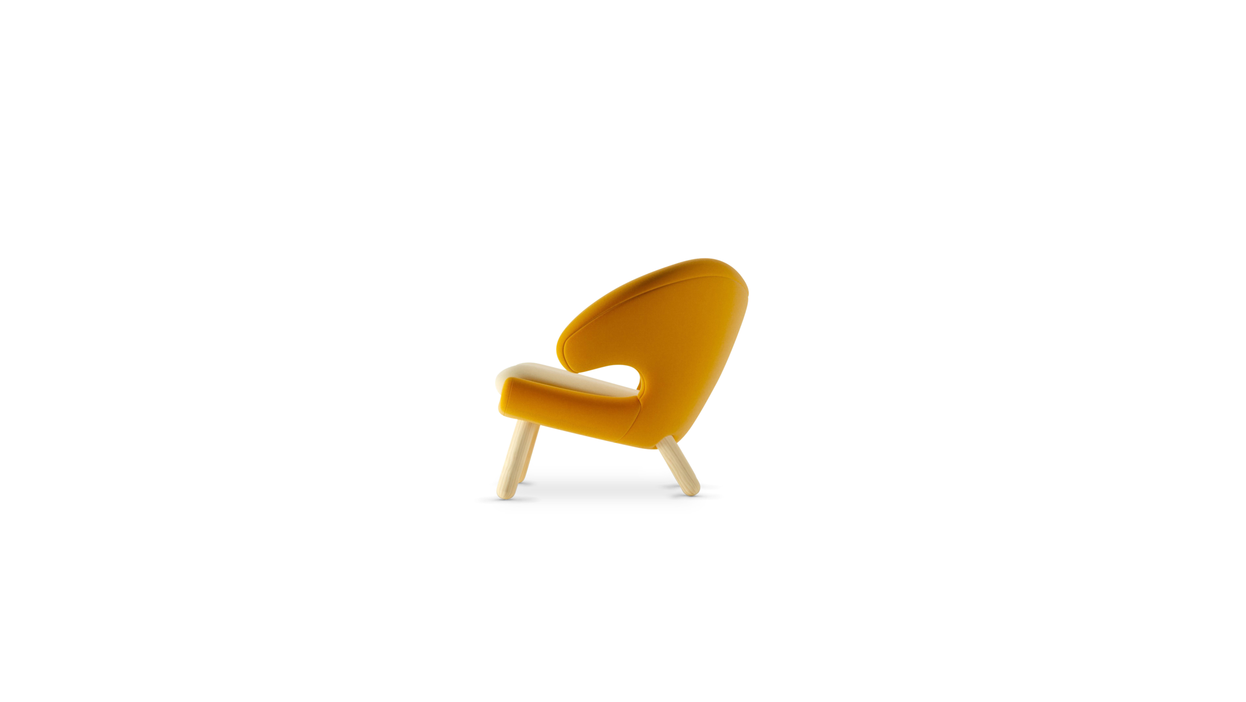 The Pelican Chair House of Finn Juhl Reproduction by Archetype Forms - Finn Juhl - Side-View