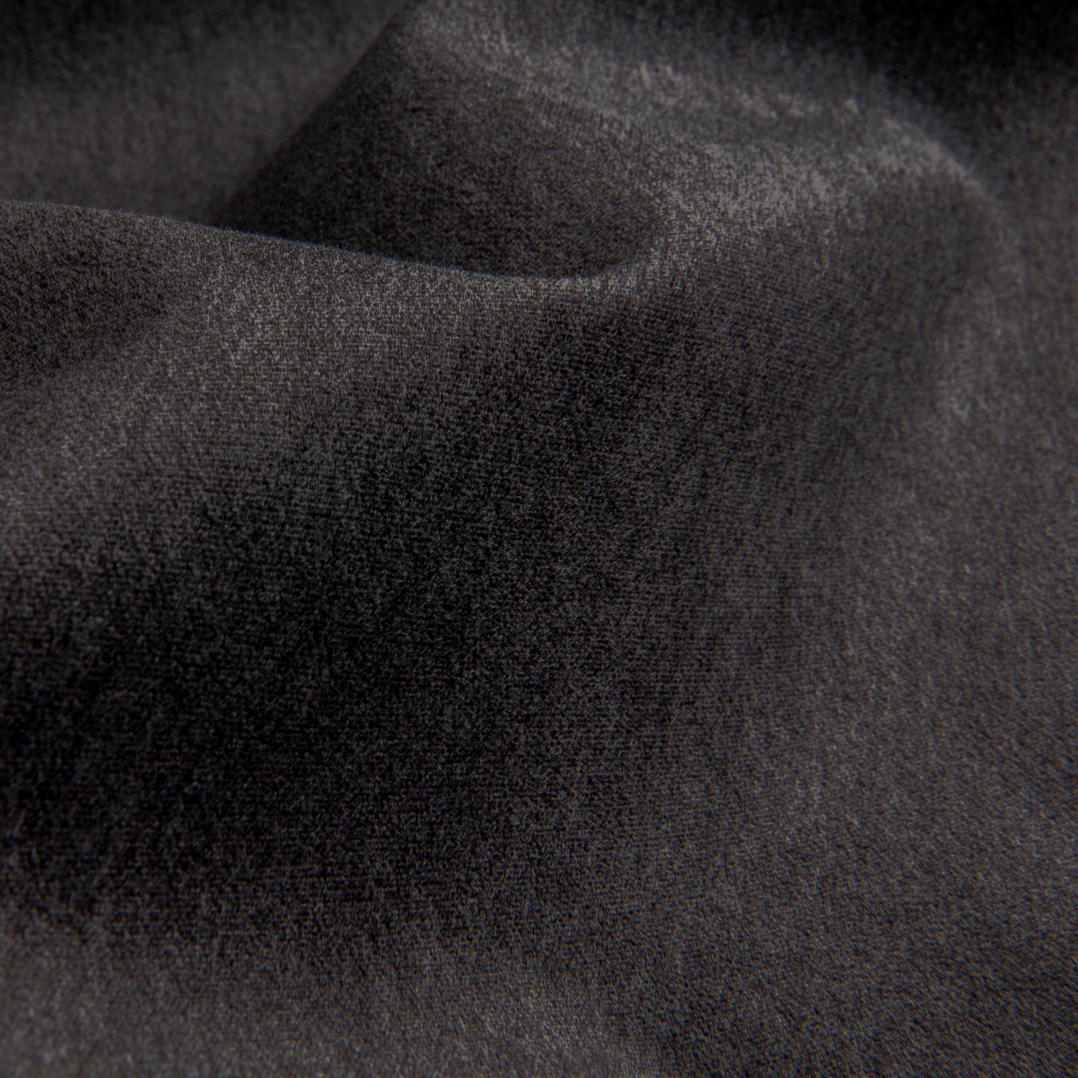 A lush woven velvet with a warm subdued tone and unimposing soft matte finish. This ultra soft thick‑pile velvet adds tactile dimension while drawing attention to clean silhouettes.

COMPOSITION: 80% PES, 20% Cotton
WEIGHT: 370 g/m²
WYZENBEEK EP: 100k+ Rubs
MARTINDALE ABR. EP: 100k+ Rubs